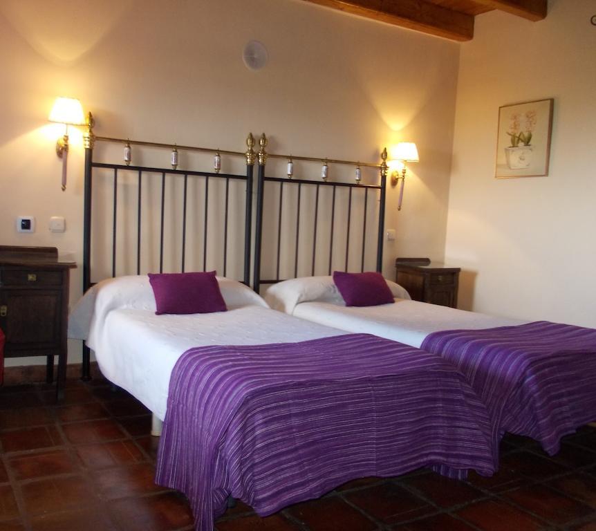 Hotel Los Rastrojos Аранда-де-Дуэро Номер фото