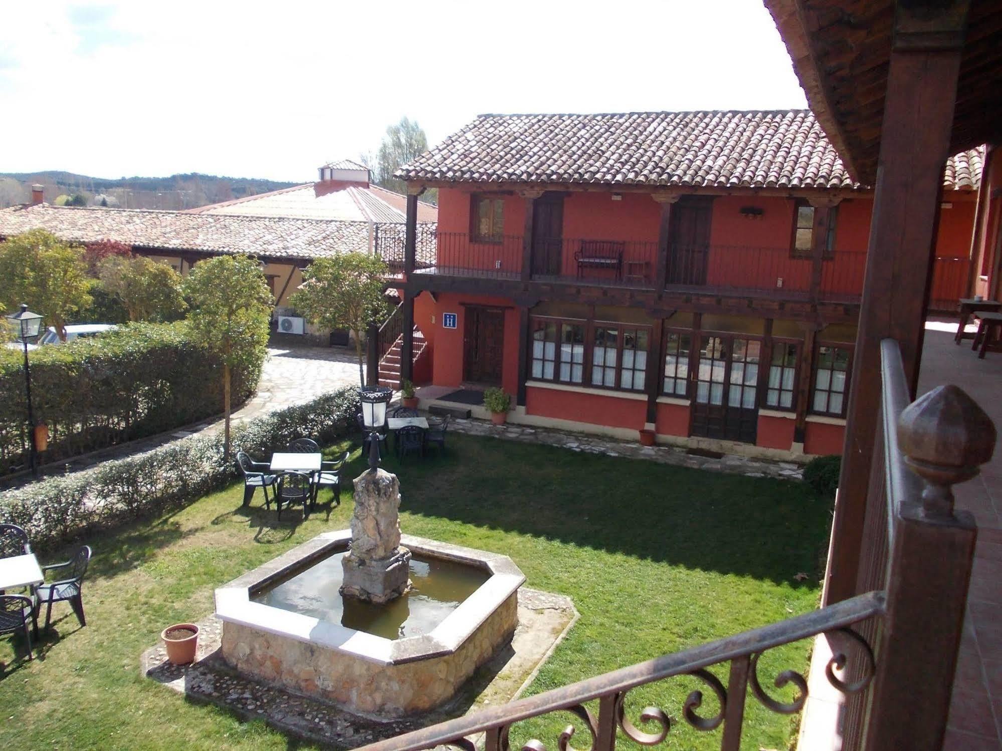 Hotel Los Rastrojos Аранда-де-Дуэро Экстерьер фото