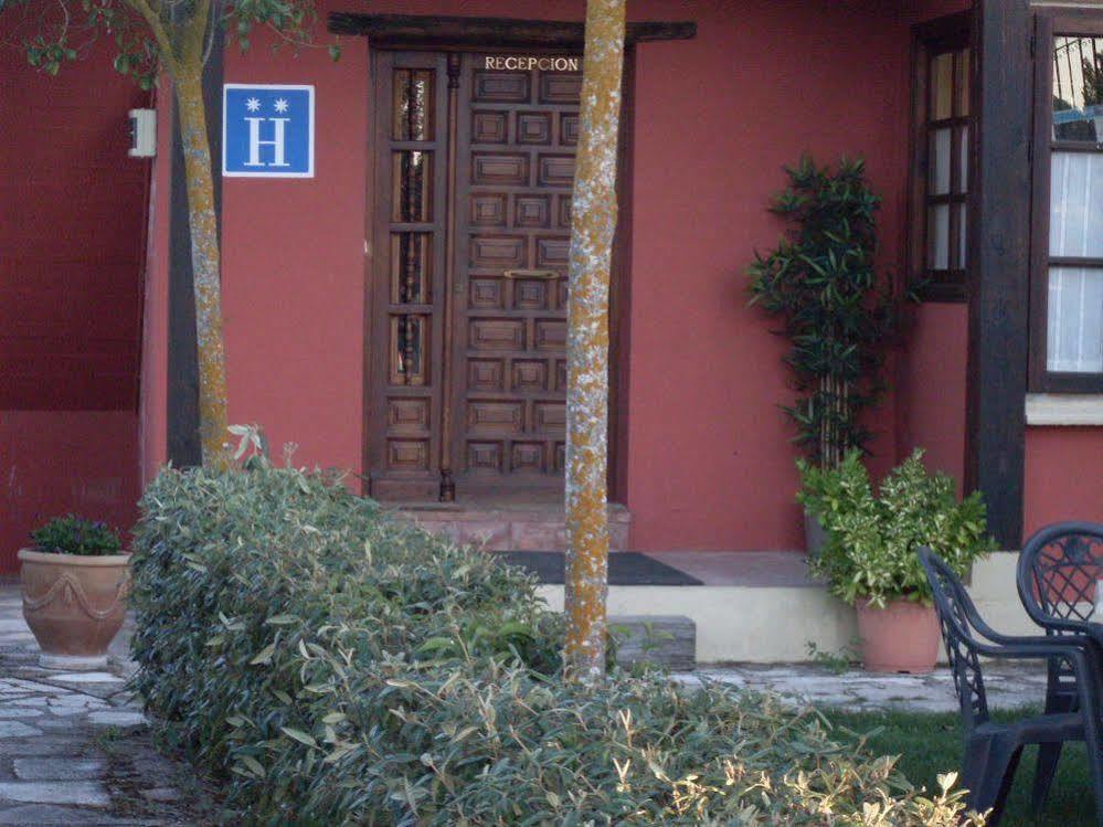 Hotel Los Rastrojos Аранда-де-Дуэро Экстерьер фото