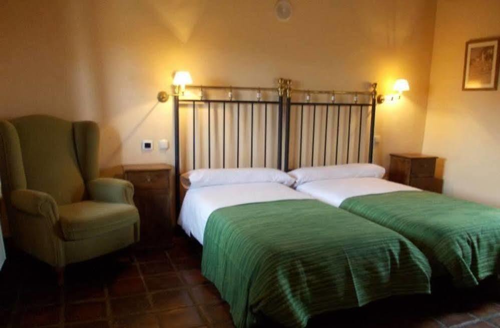 Hotel Los Rastrojos Аранда-де-Дуэро Экстерьер фото