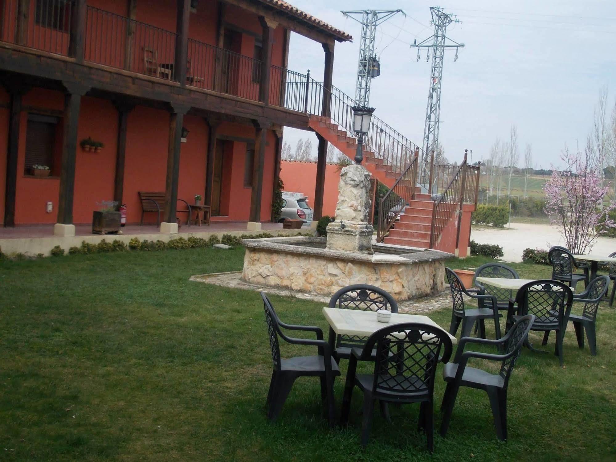 Hotel Los Rastrojos Аранда-де-Дуэро Экстерьер фото